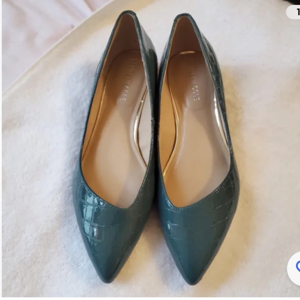 Kenneth Cole Camelia Flats